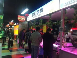 海豚鲜生盛大开幕，客流如潮引领日用品百货新风尚